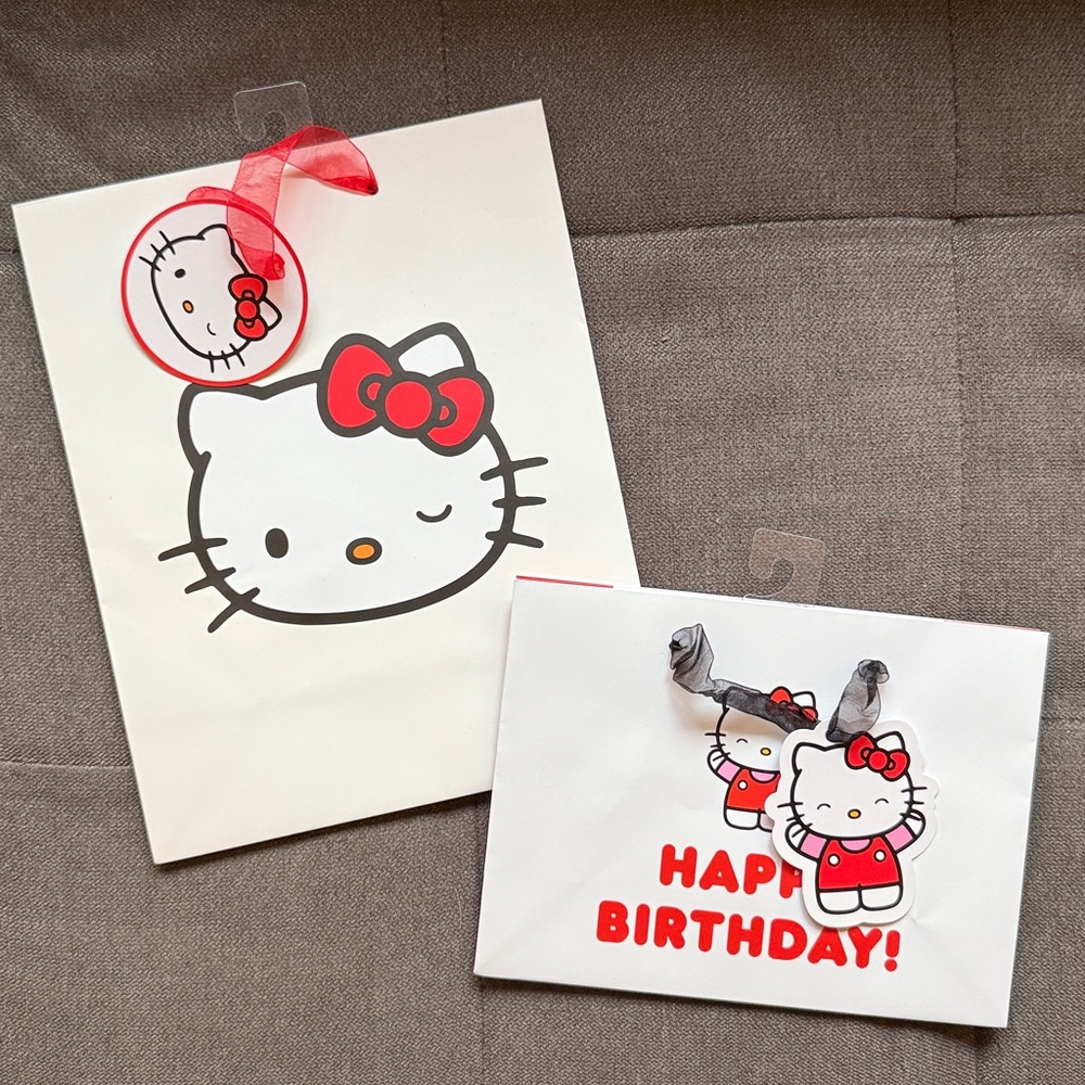 Hello Kitty gift Bags - set of two